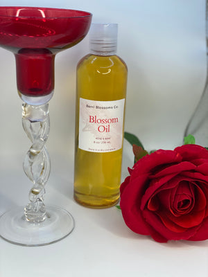 Open image in slideshow, Blossom Oil
